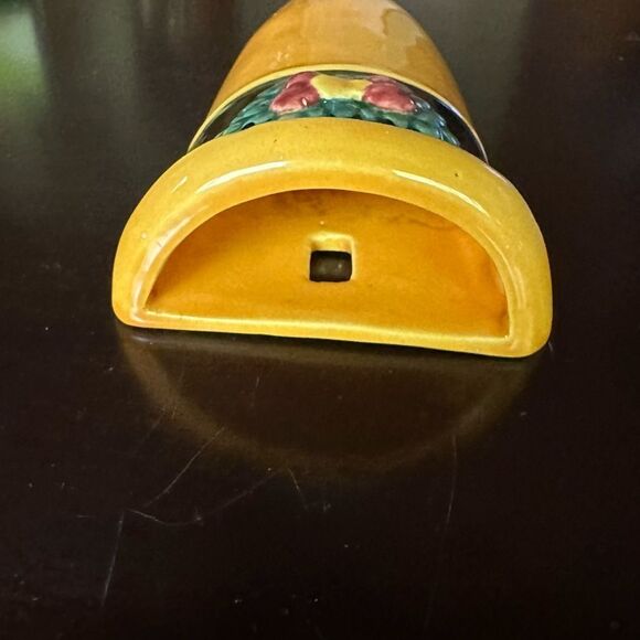 Vintage Yellow Ceramic Wall Vase with Floral Swag  Design - Picture 4 of 9